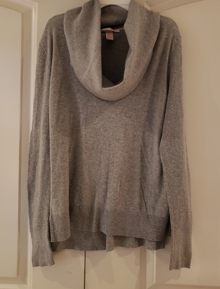 🌹🌹Victoria's Secret Sweater⚘⚘